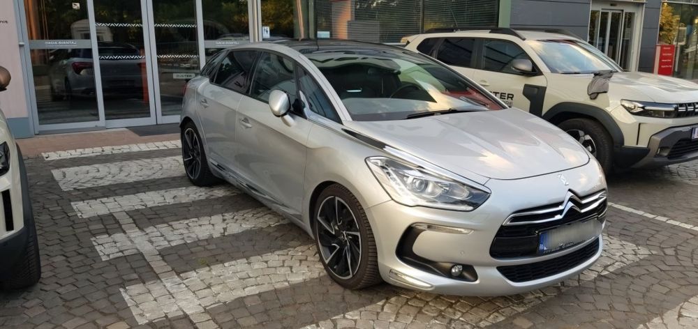 Citroen DS5 2.0 HDi | SportChic | 2012 | Denon