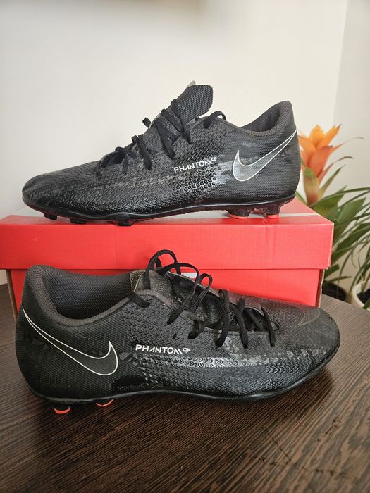 Ghete fotbal Nike Phantom