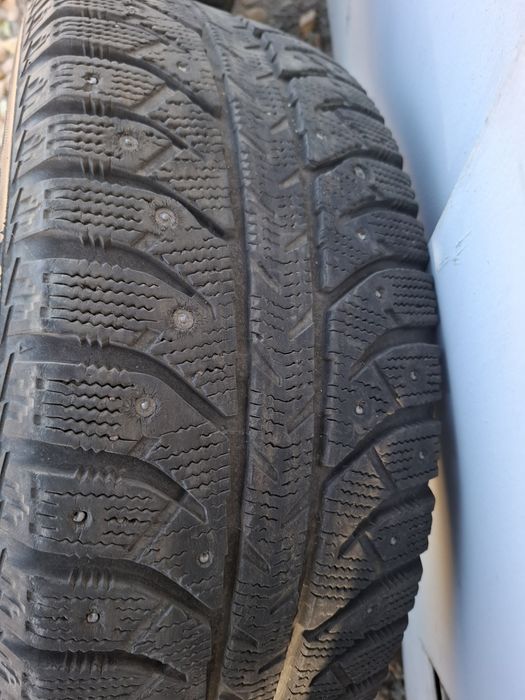 Резина зимняя брингстоун