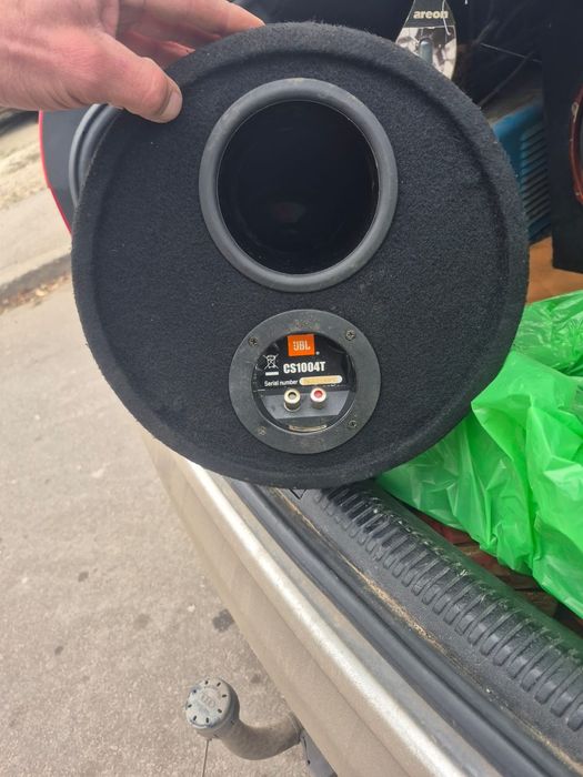 Subwoofer JBL in perfecta stare de functionare