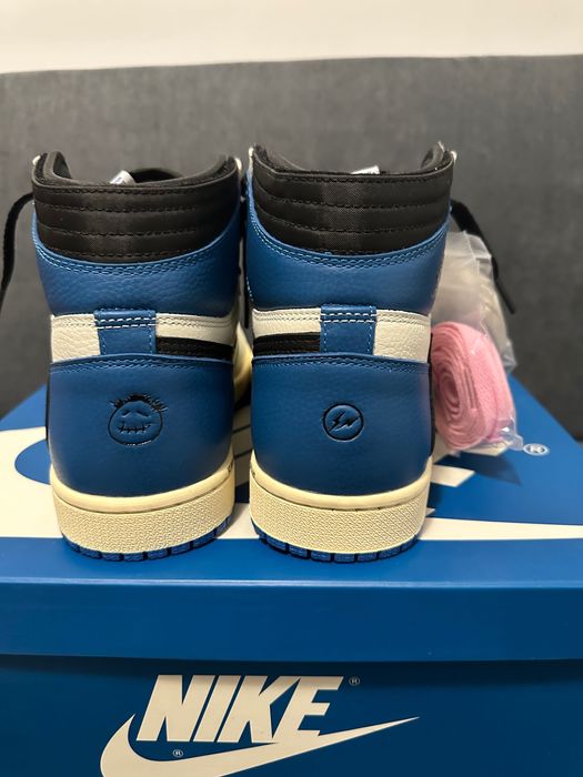 JORDAN
x Travis Scott Air Jordan 1 High SP "Fragment"