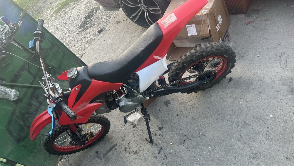 Продава се цял нов двигател 125 с туншнг развивал е 105+