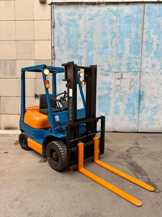 Вилочный Погрузчик Toyota 6FGl15