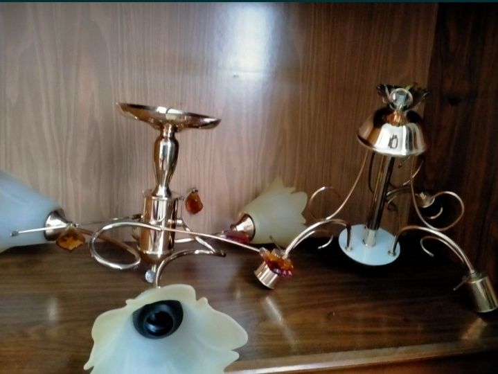 Продаются люстра