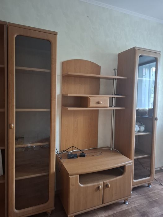 Продам стенку для посуды или книг