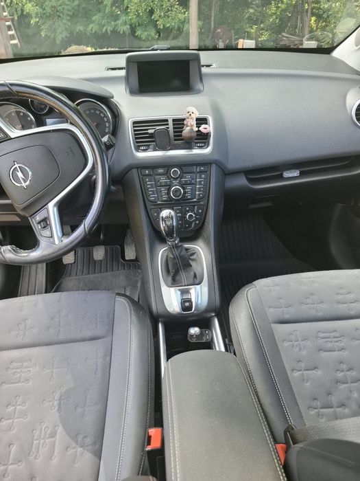 Vând Opel Meriva