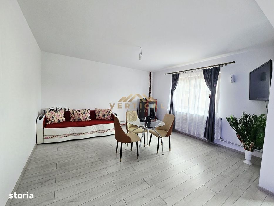 Vila 6 camere la intrare in Dobreni