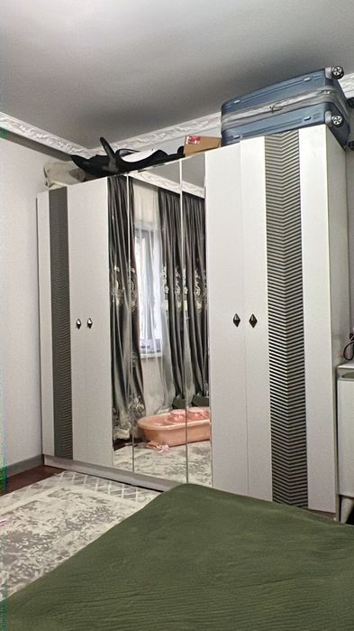 Комнатный гарнитур