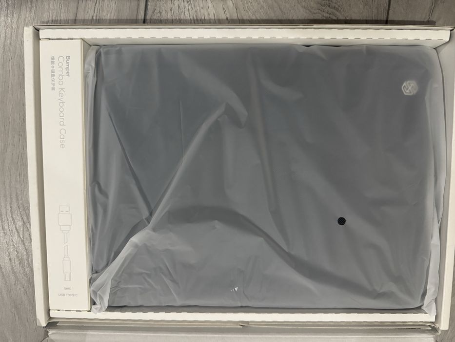 Ipad pro комбиниран противо ударен кейс и клавиатура с тъч пад