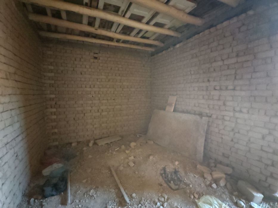 Uy sotiladi 1.25 sotix