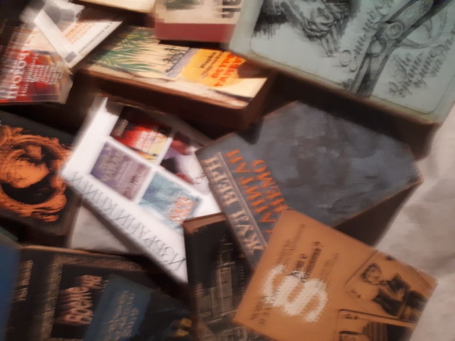 КНИГИ ,класика,приключенски философия и всякаква друга литература