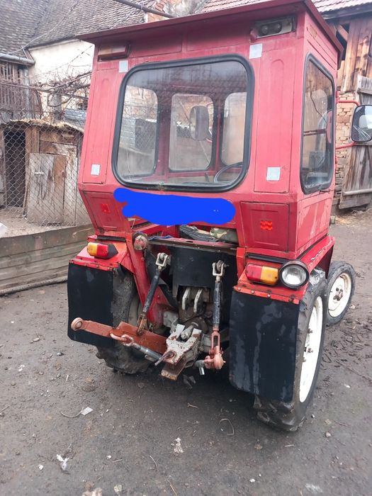 De vânzare tractor 18 cp Negociabil