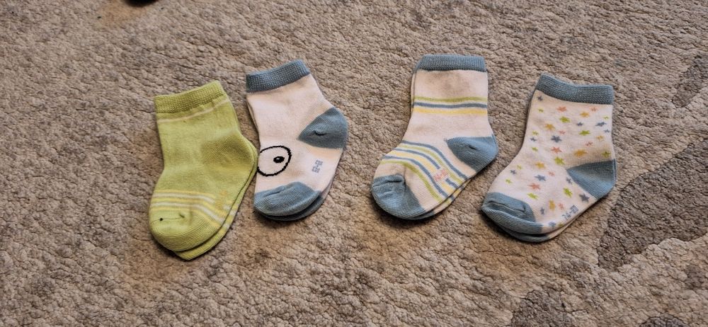 НОВИ бебешки чорапки