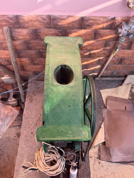 Masina de sfarnit porumb electrică