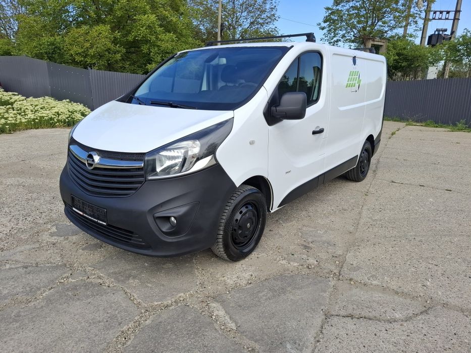Opel Vivaro 2015 * 1.6 CDTi 120Cp Euro 6 * Clima * Asistenta * Bluetooth