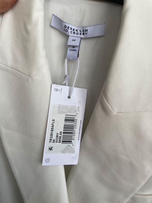 Шикарный кастюм воплощение элегантности