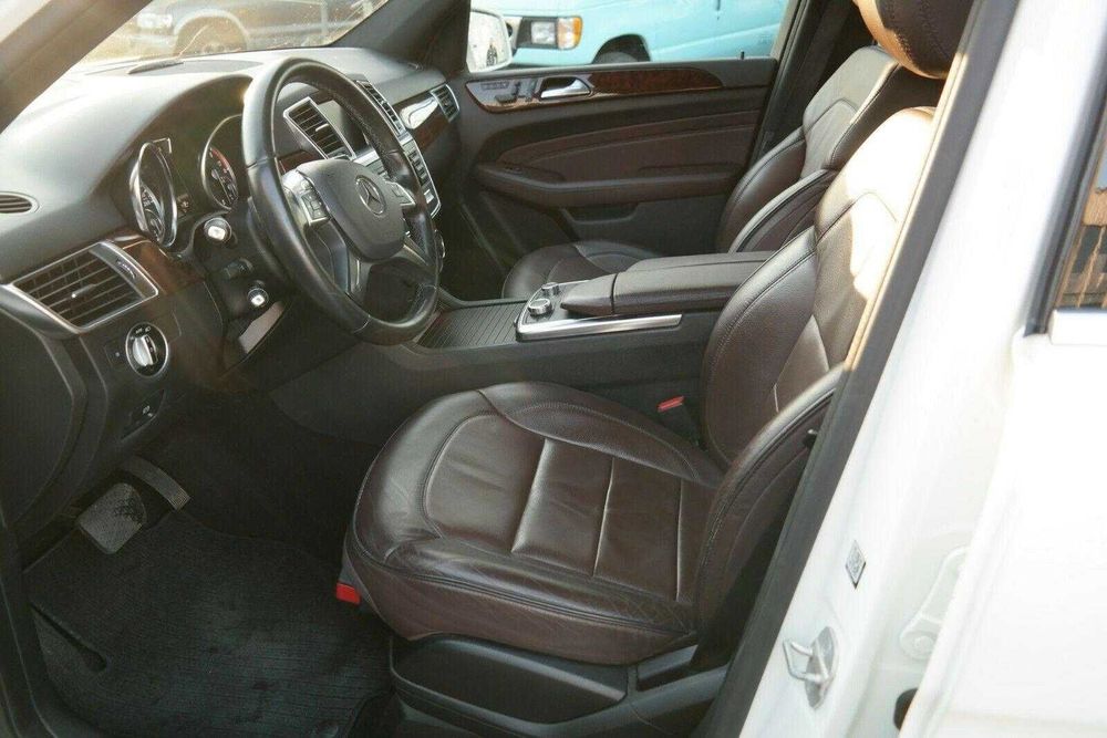 vand schimb mercedes ML 250 an 2014 euro 6 ,faruri xenon ILS ,