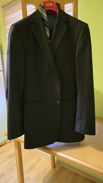 Мъжки класически костюм