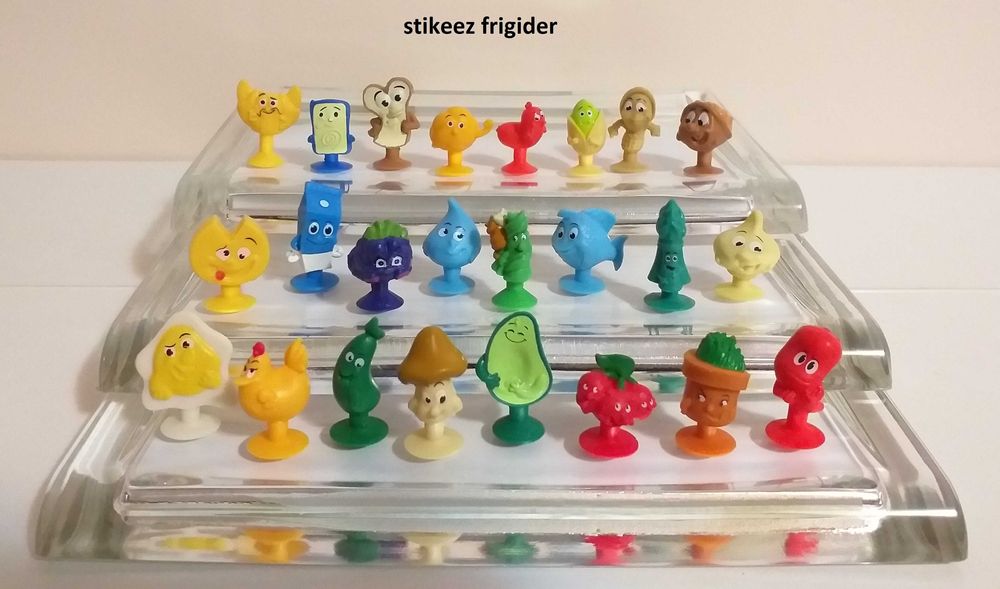 album colectie jucarii figurine stikeez strumpfi star wars gasca zurli