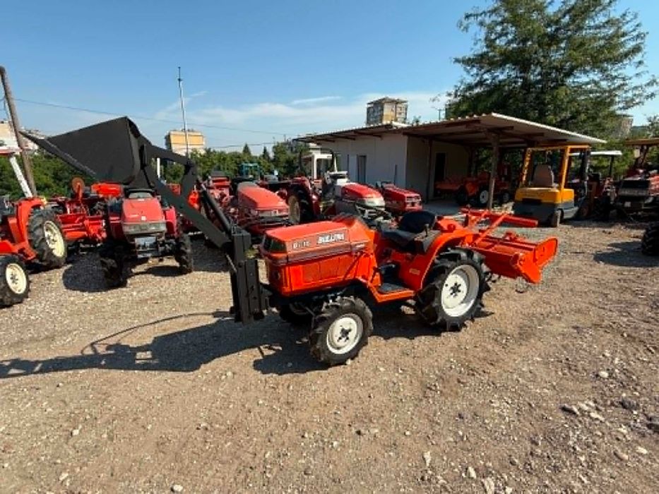 Мини челен товарач KUBOTA B1-15 4x4