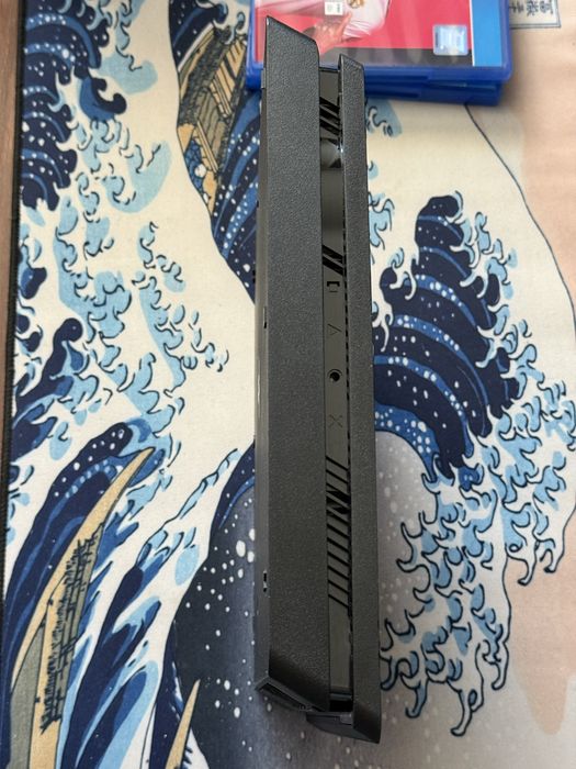 PlayStation 4 Slim