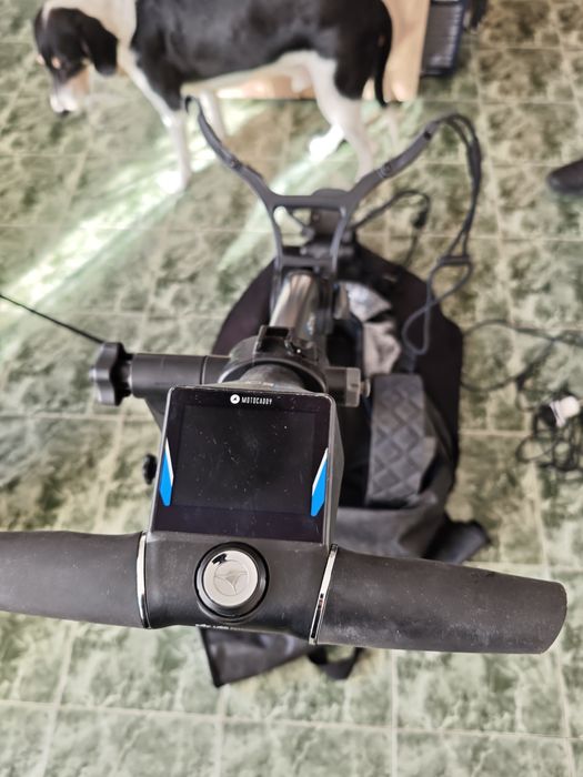 Голф количка trolley Motocaddy M5 gps 2021