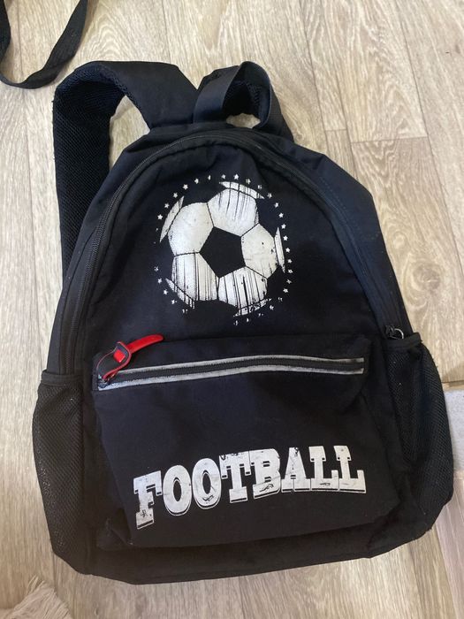 Рюкзаки (школьные)