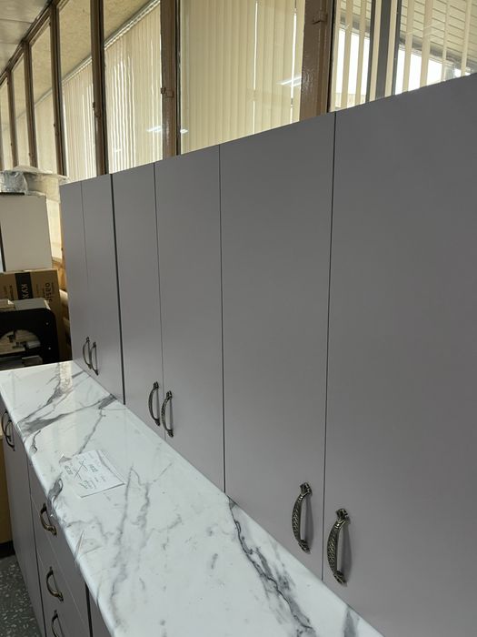 Кухонный гарнитур 1.8м