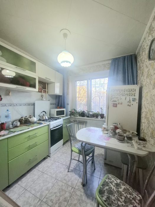 2 ком 4 микрорайон 2 этаж