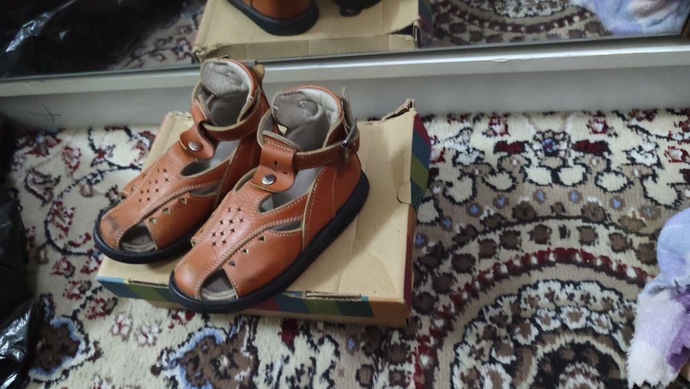 Продаются ортопедические босоножки
