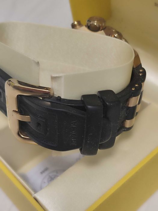 Страхотен мъжки часовник за вашата невероятна визия