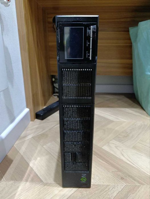 Online UPS ION WP-2000 LCD Б/у в хорошем состоянии