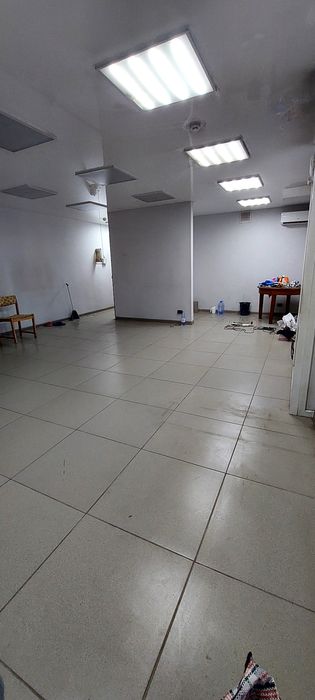 Сдам в аренду магазин офис в центре