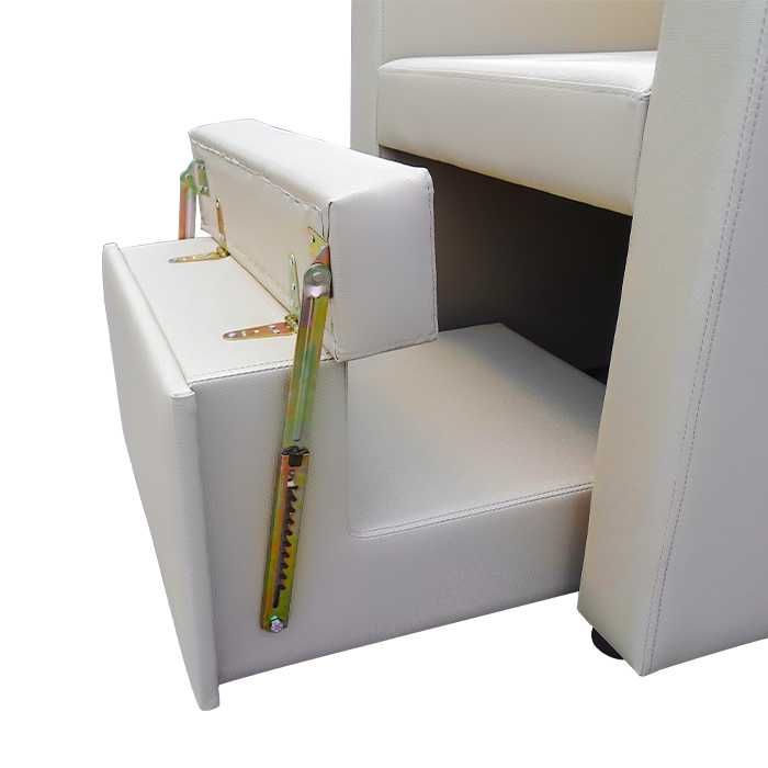 Педикюрен стол В9092 с вградено пространство за ваничка