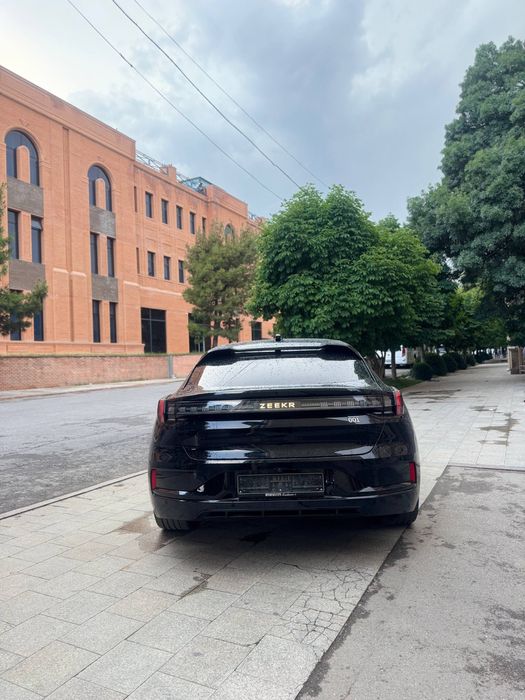 zeekr z sport full