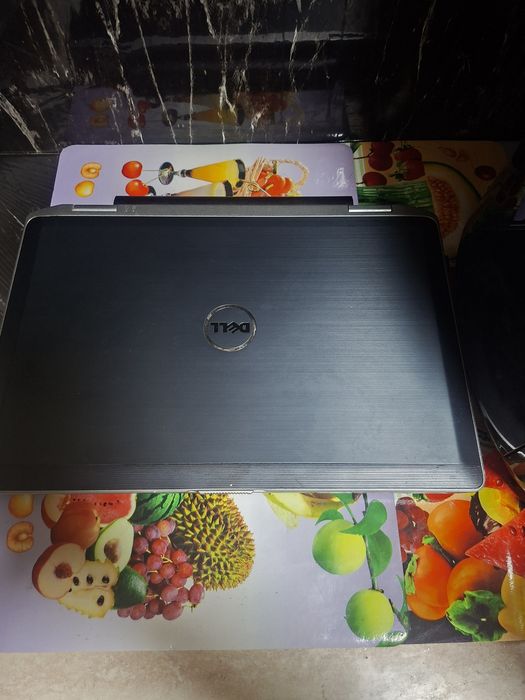 Vând Laptop dell Latitude i7