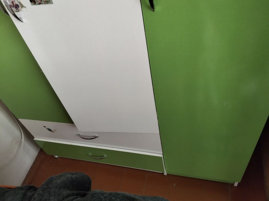 Продаётся шифоньер детский и ещё советский