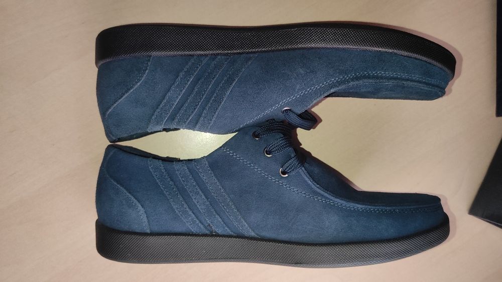 Продам. С витрины, не дорого!!