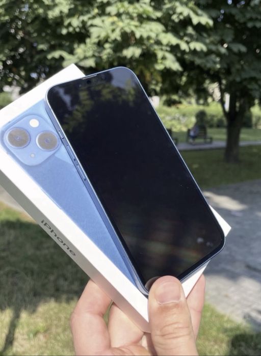 iPhone 13 / 128  продается идеально с коробкой