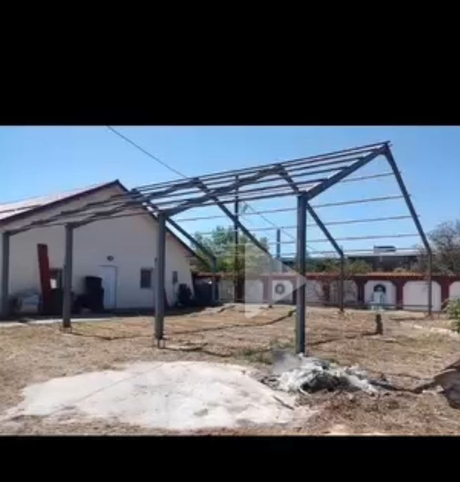 Hală, apartament, garaj, birouri gradina