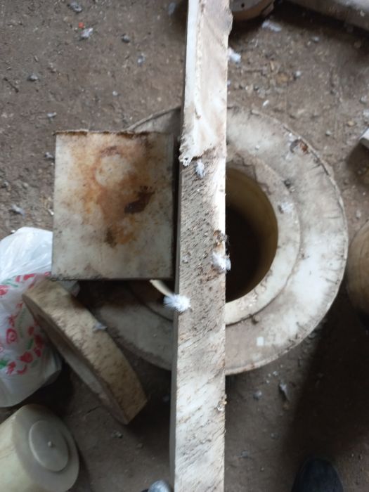 Капролактам Продам  советский