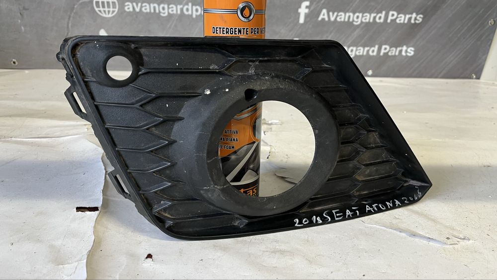 2 броя лява решетка за халоген Seat Arona 2017-