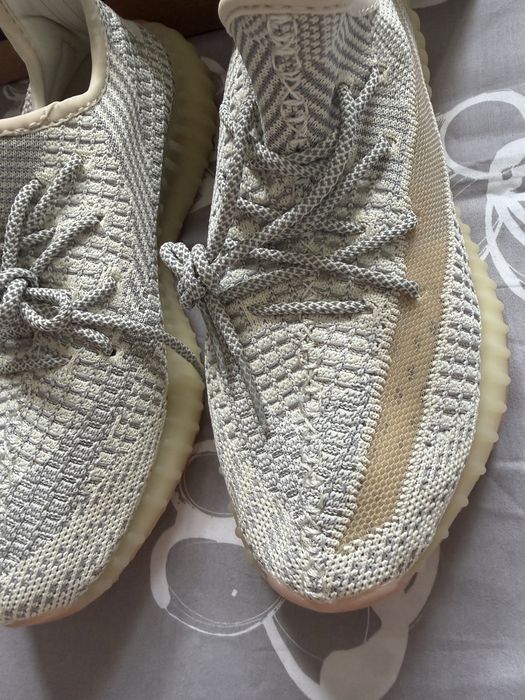 Adidasi Yeezy 350