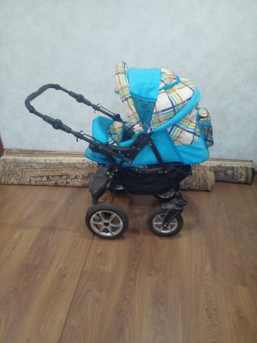 Детская коляска для детей