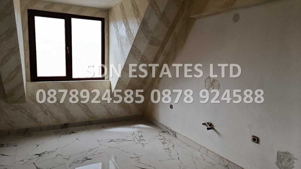 Продава се Четиристаен апартамент в Казанлък - 160 кв.м за 938 €/кв.м - Снимка #11