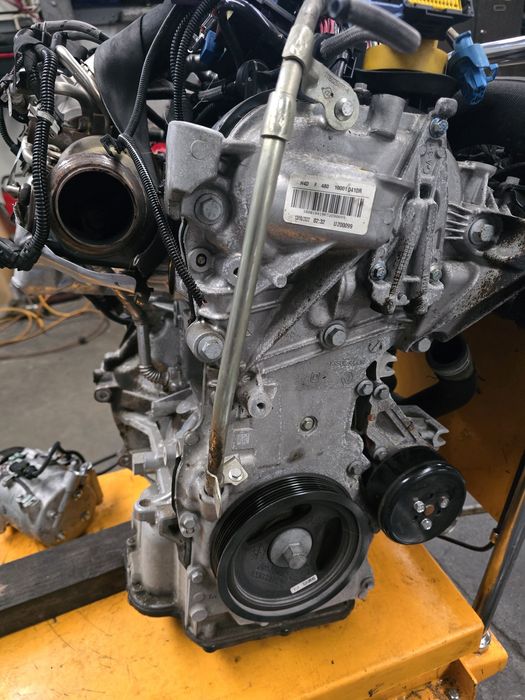 Motor cu turbina si injectie ca nou 1.0 TCE Duster Renault Clio cod H4D F480 turbo Dacia duster ca