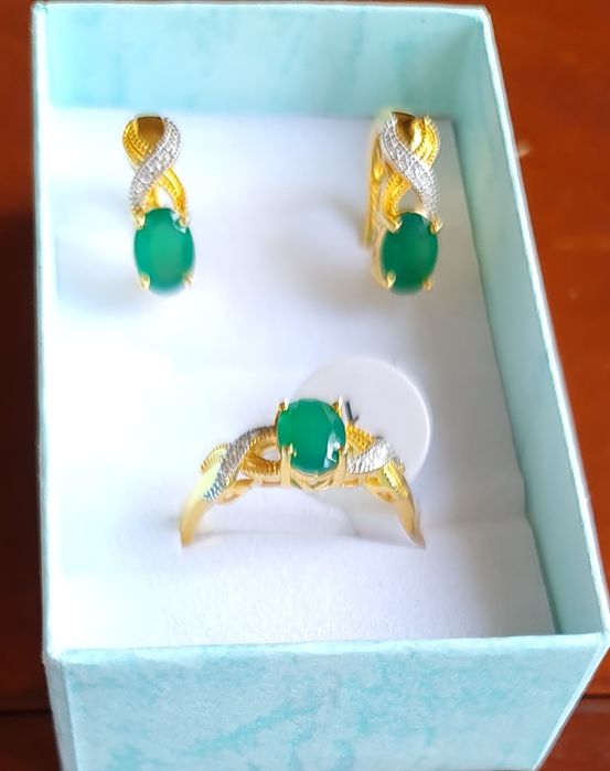 Сребърен комплект  с  естествен Ахат