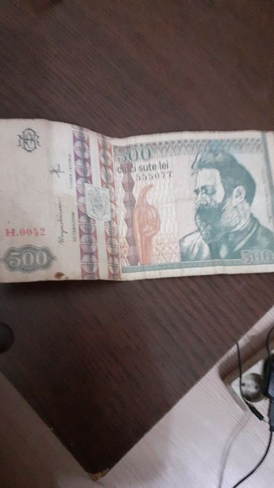 Vând bagnote  500 lei și 5000 lei din 1992