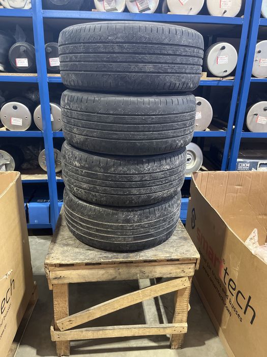 Резина Б/У.  R17