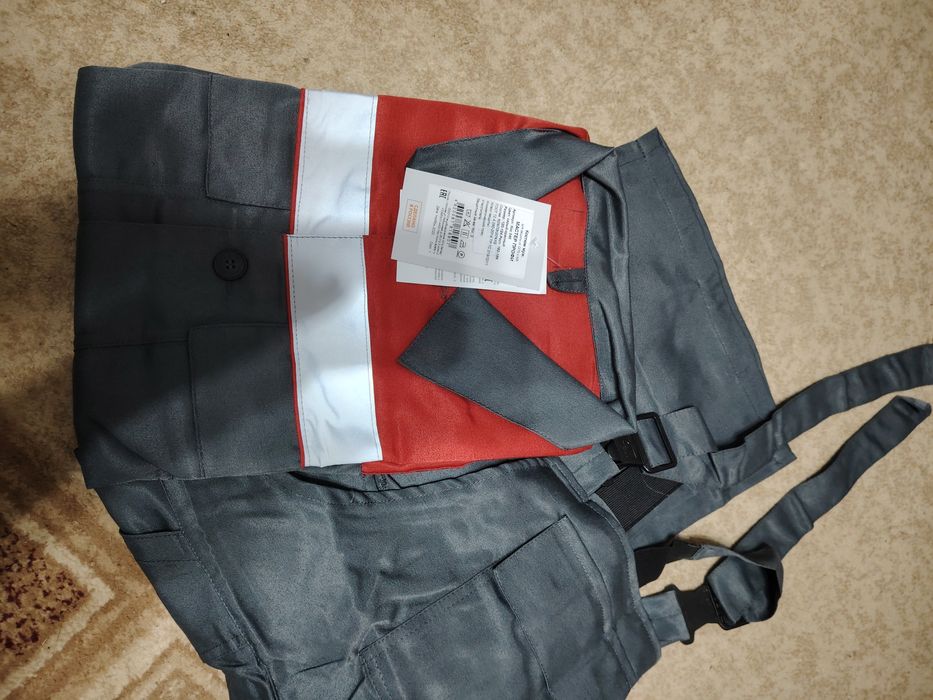 Продам спецодежду. Есть 3 расцветки